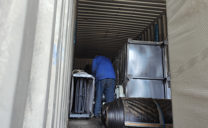 顆粒機(jī)生產(chǎn)線裝車完成 顆粒機(jī)生產(chǎn)線裝車完成